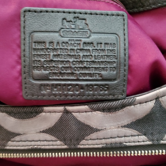 Coach purse - Picture 4 of 5